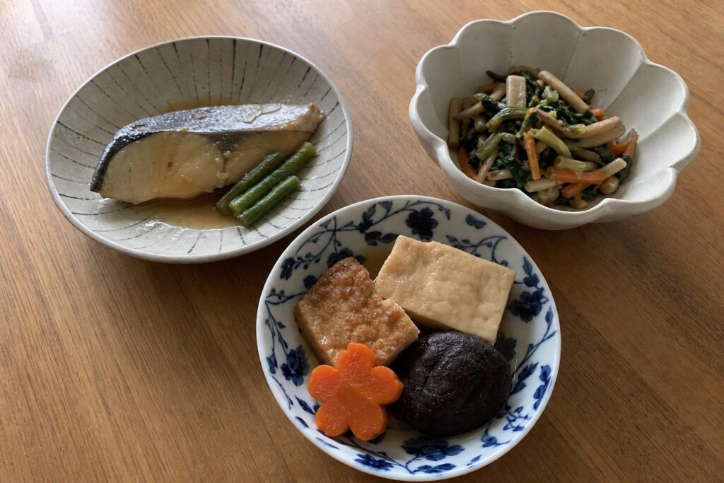 わんまいるの口コミ・評判｜国産食材100%の冷凍おかずを正直レビュー【2026年の自然光撮影風アイキャッチ